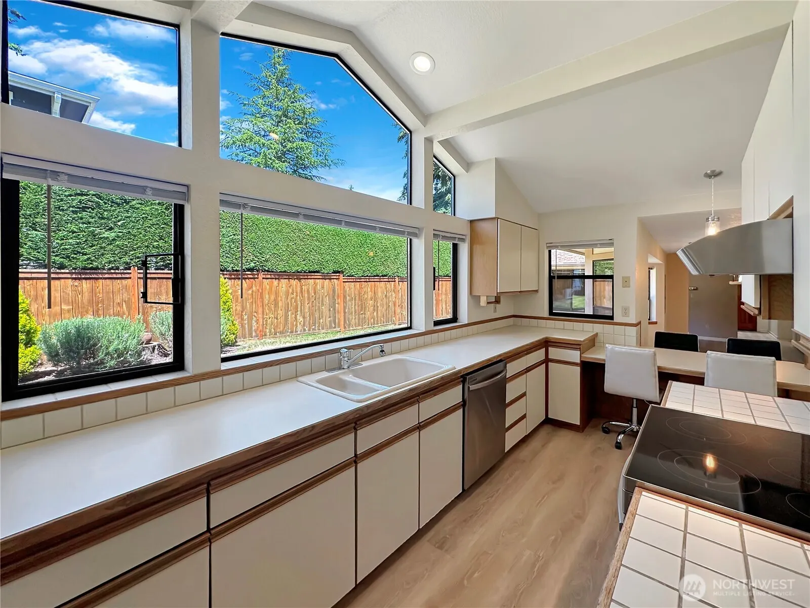 1515 3rd Street , Kirkland, WA 98033