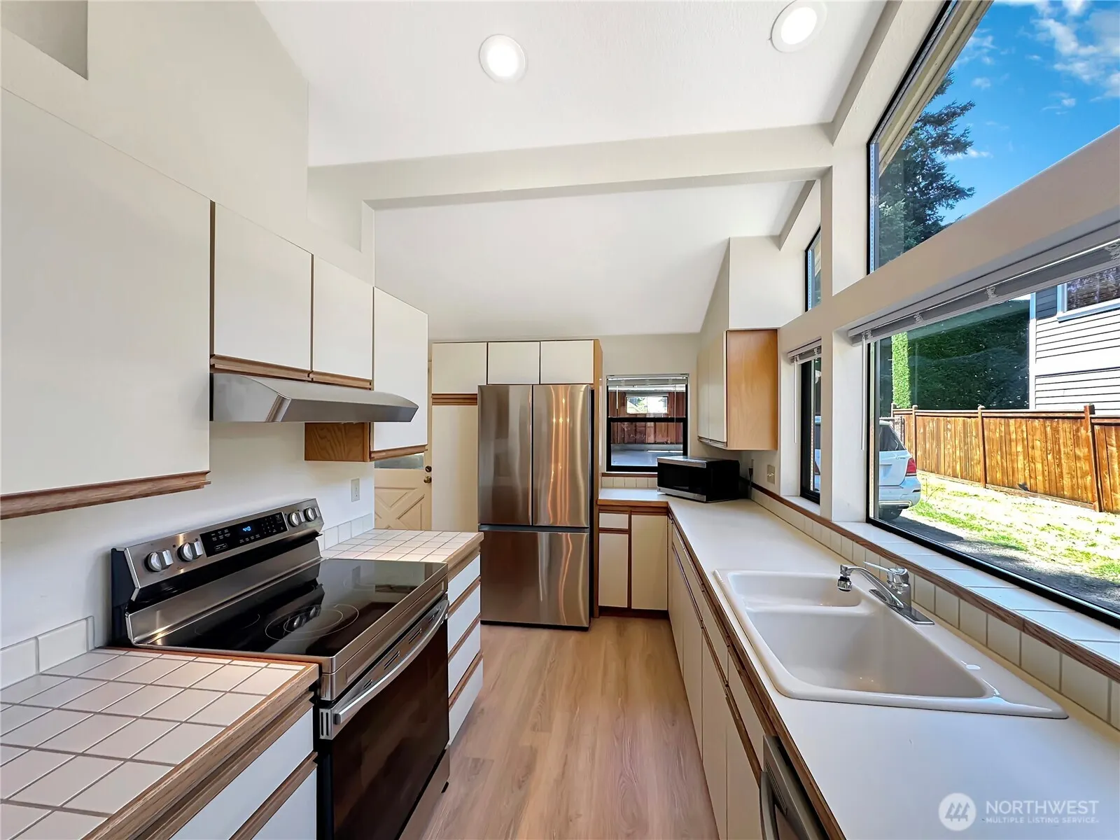 1515 3rd Street , Kirkland, WA 98033