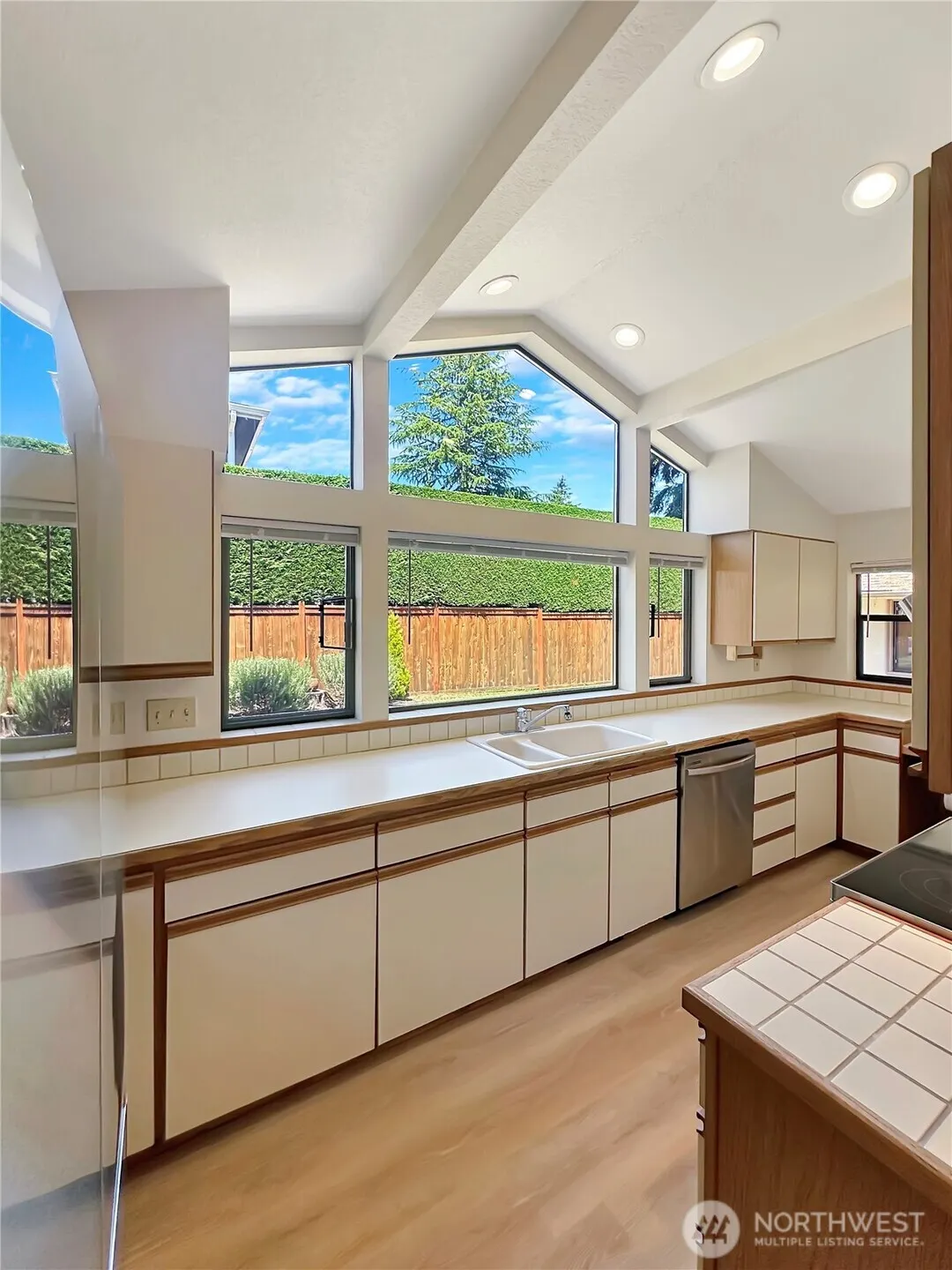 1515 3rd Street , Kirkland, WA 98033