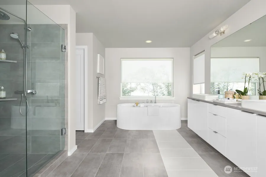 12410 NE 157th Place , Woodinville, WA 98072