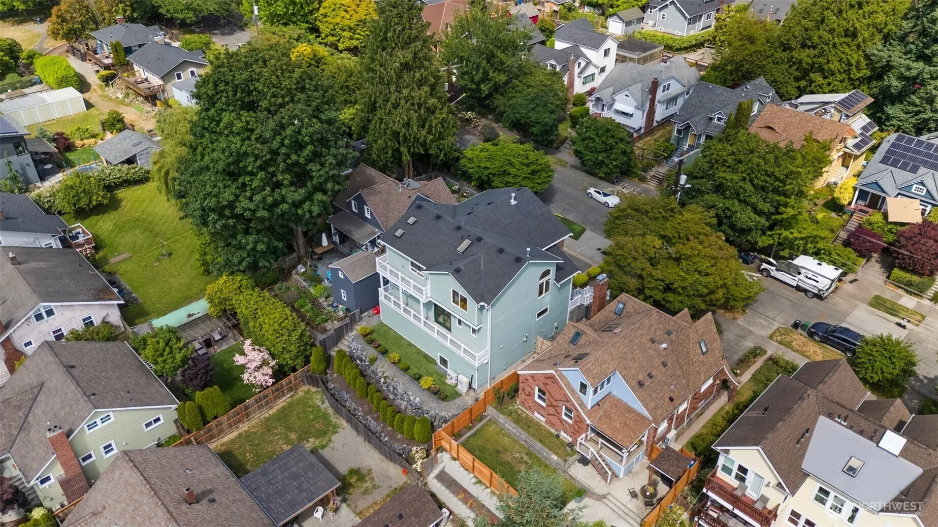 2341 30th Avenue S, Seattle, WA 98144
