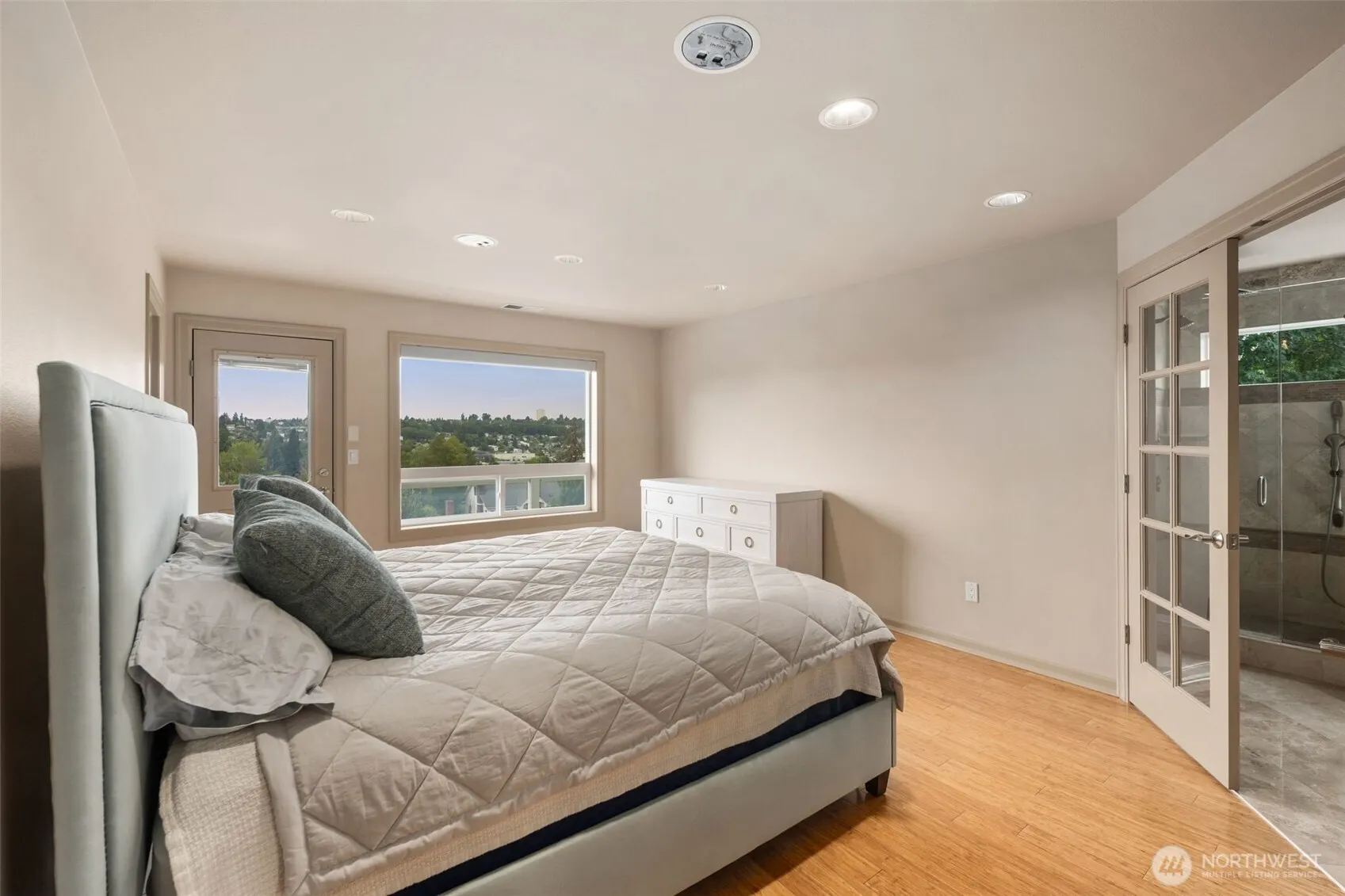 2341 30th Avenue S, Seattle, WA 98144