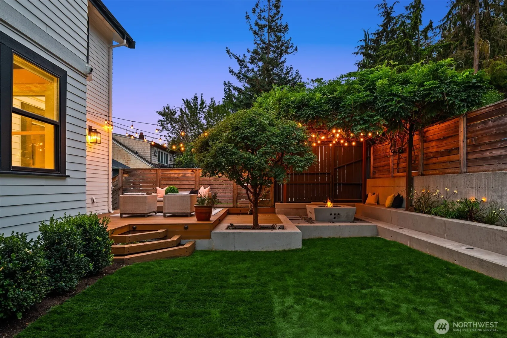 5249 36th Avenue NE, Seattle, WA 98105