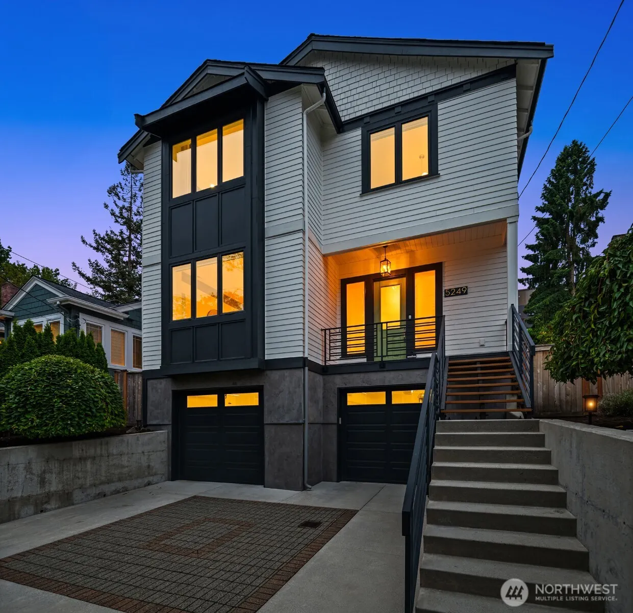 5249 36th Avenue NE, Seattle, WA 98105