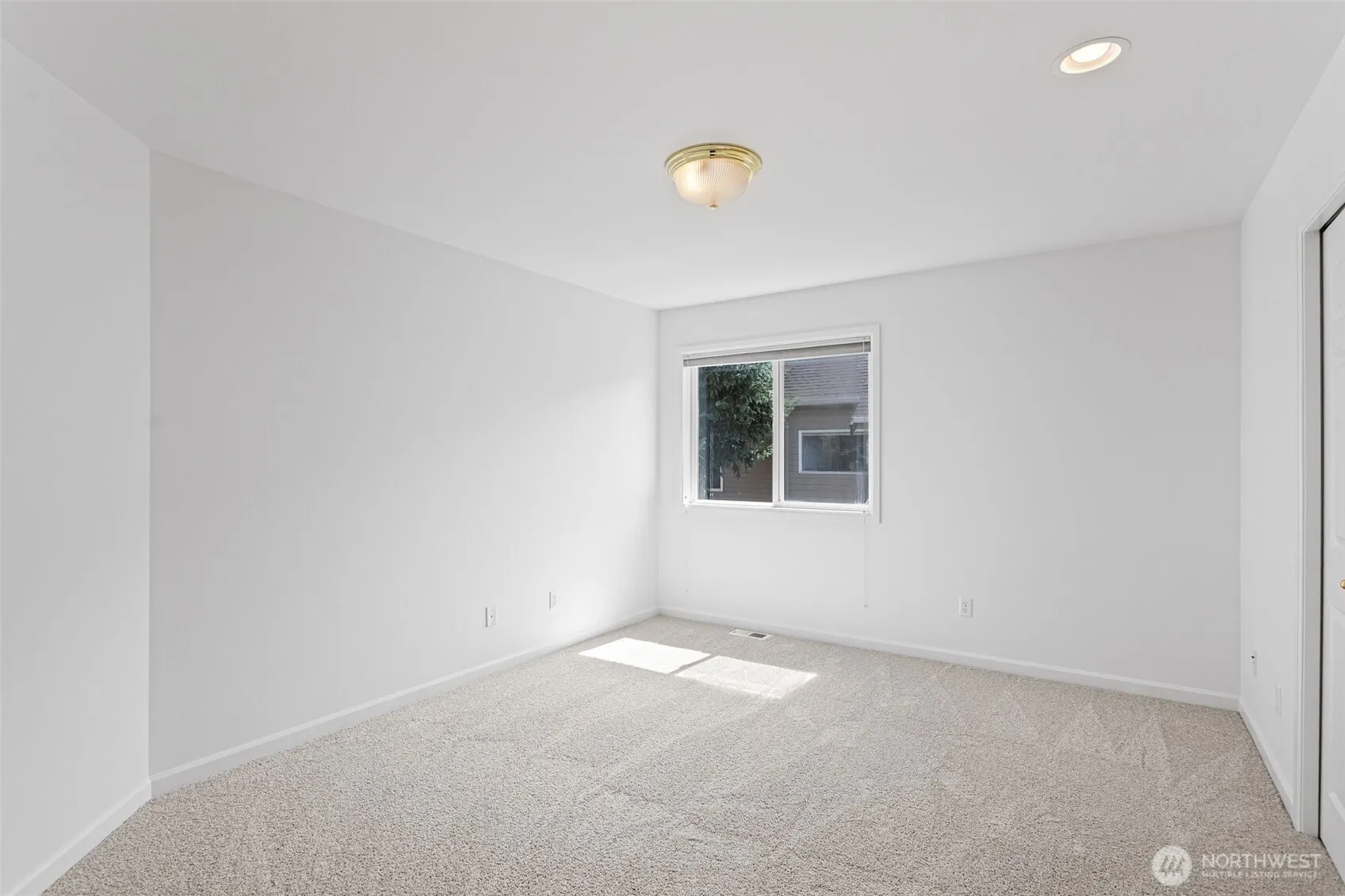 20807 40th Drive SE, Bothell, WA 98021-6945