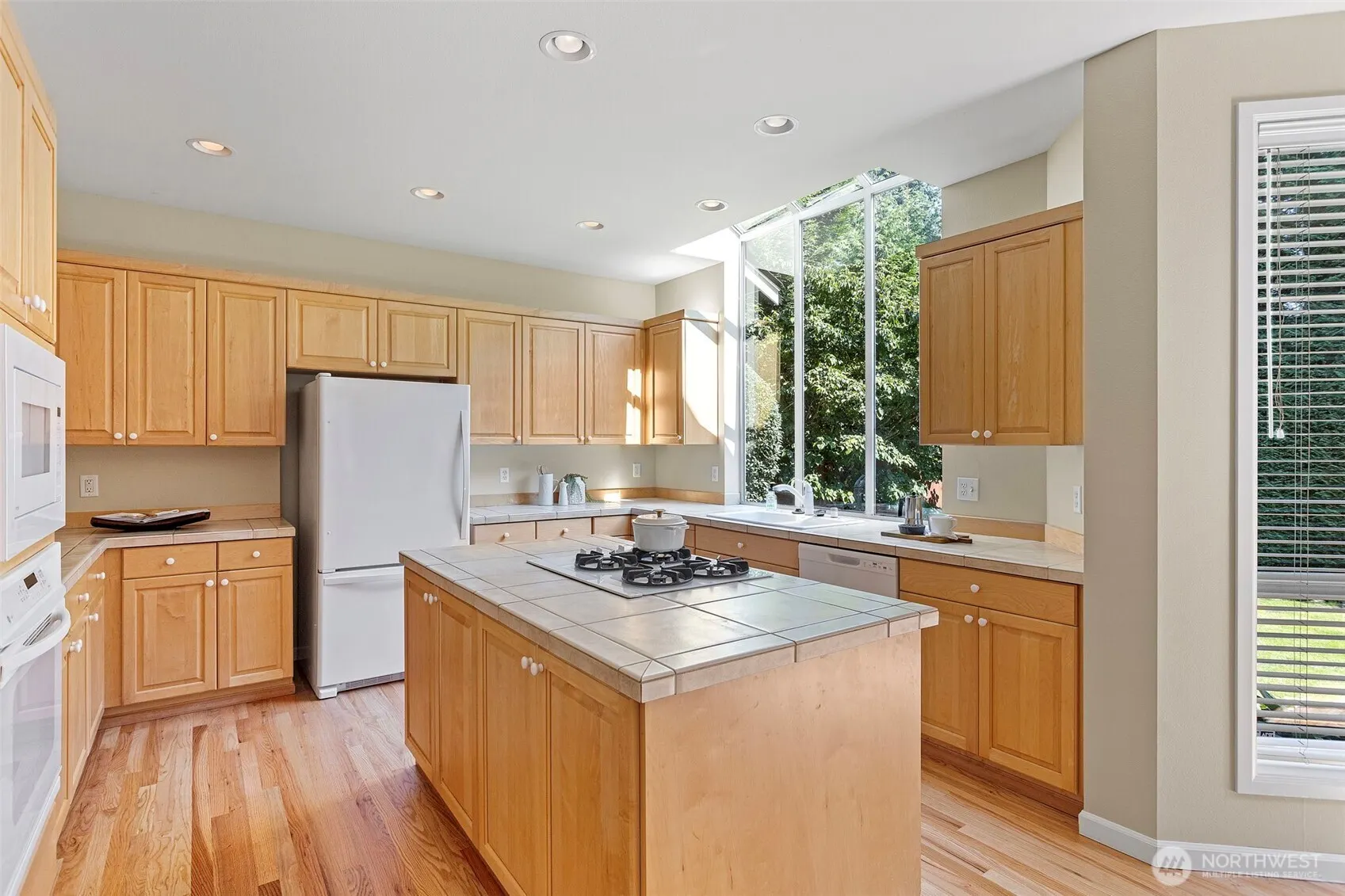 20807 40th Drive SE, Bothell, WA 98021-6945