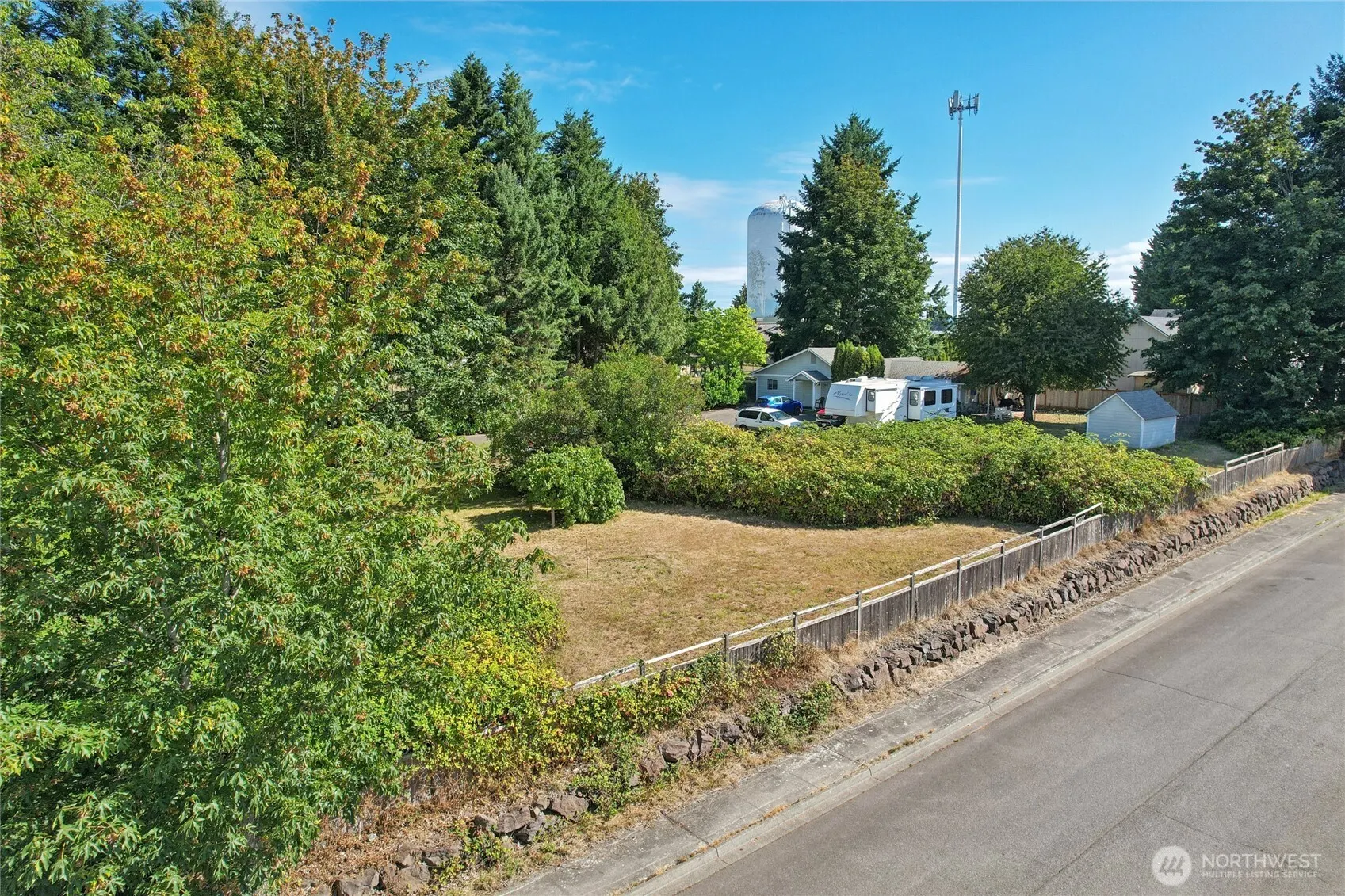 23704 112th Avenue SE, Kent, WA 98031