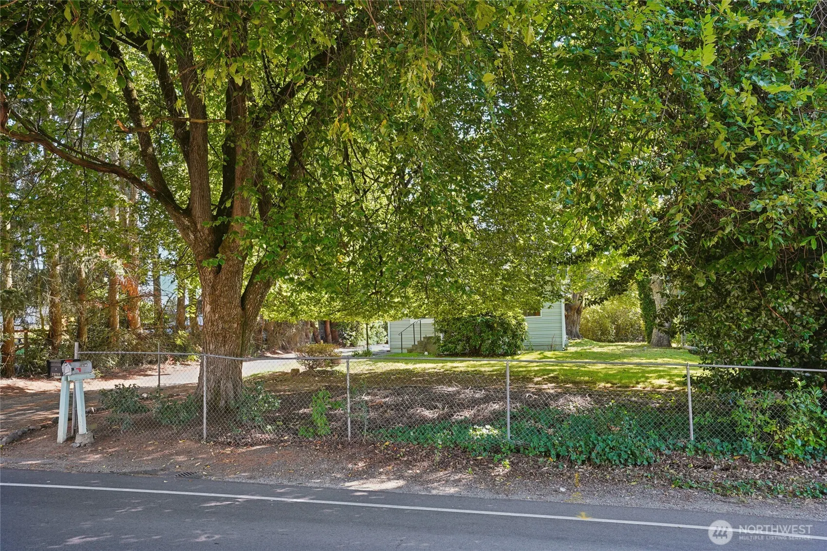 23704 112th Avenue SE, Kent, WA 98031