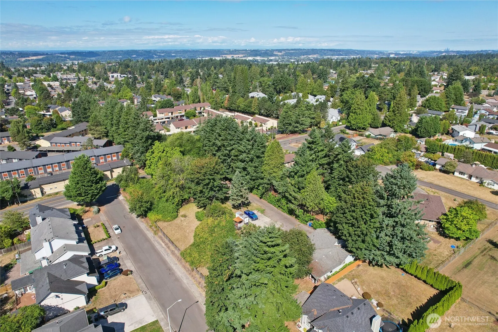 23704 112th Avenue SE, Kent, WA 98031