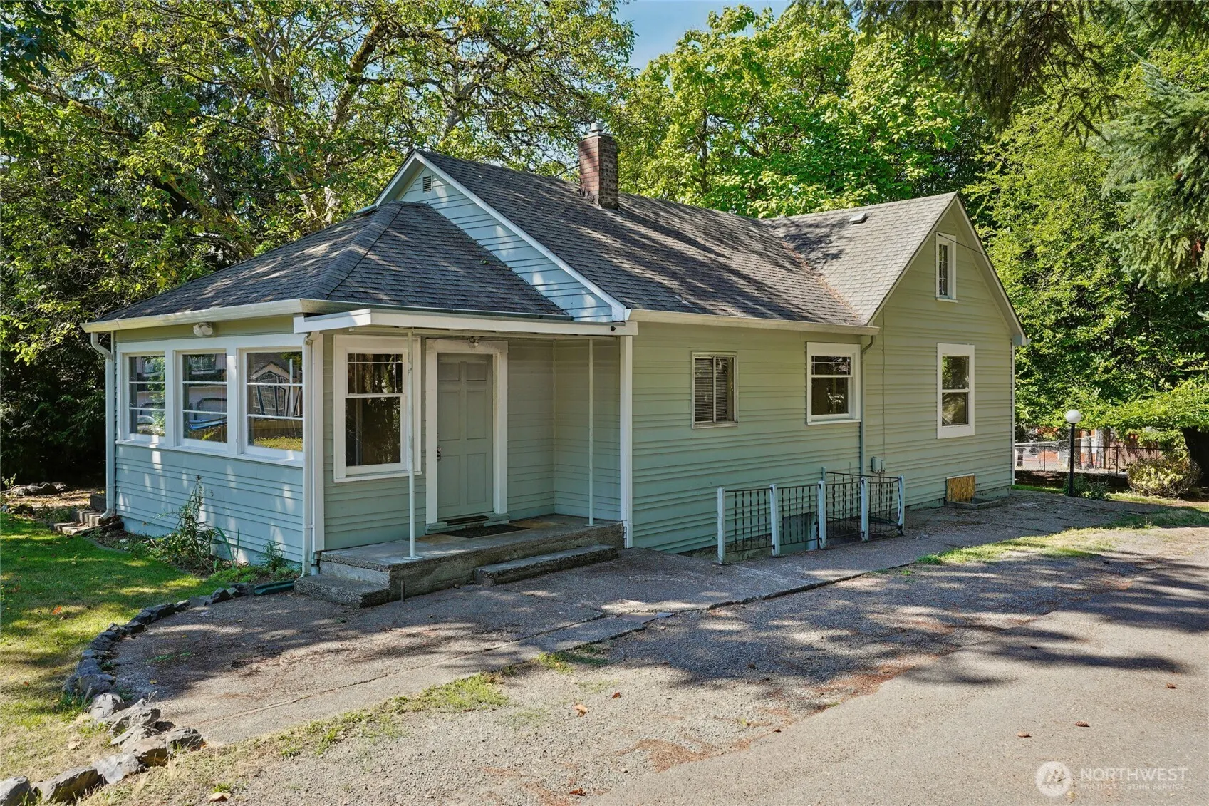 23704 112th Avenue SE, Kent, WA 98031