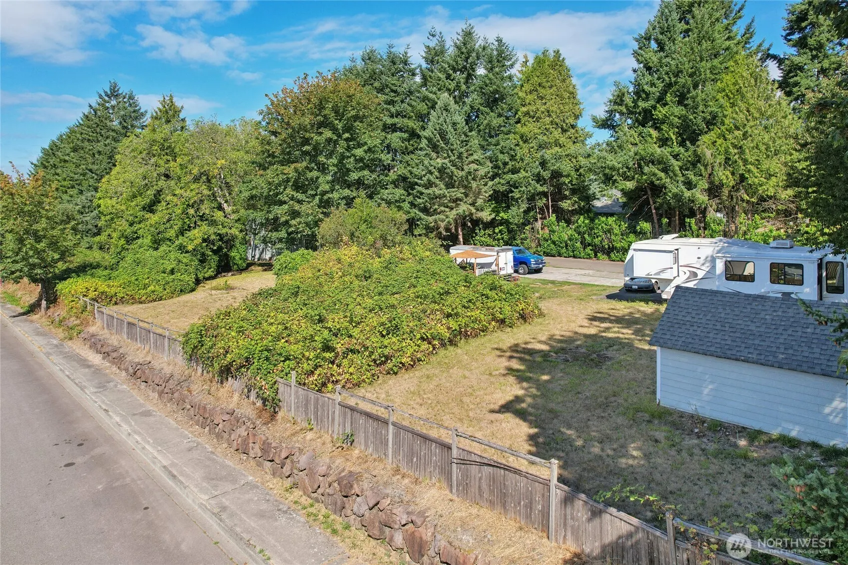 23704 112th Avenue SE, Kent, WA 98031
