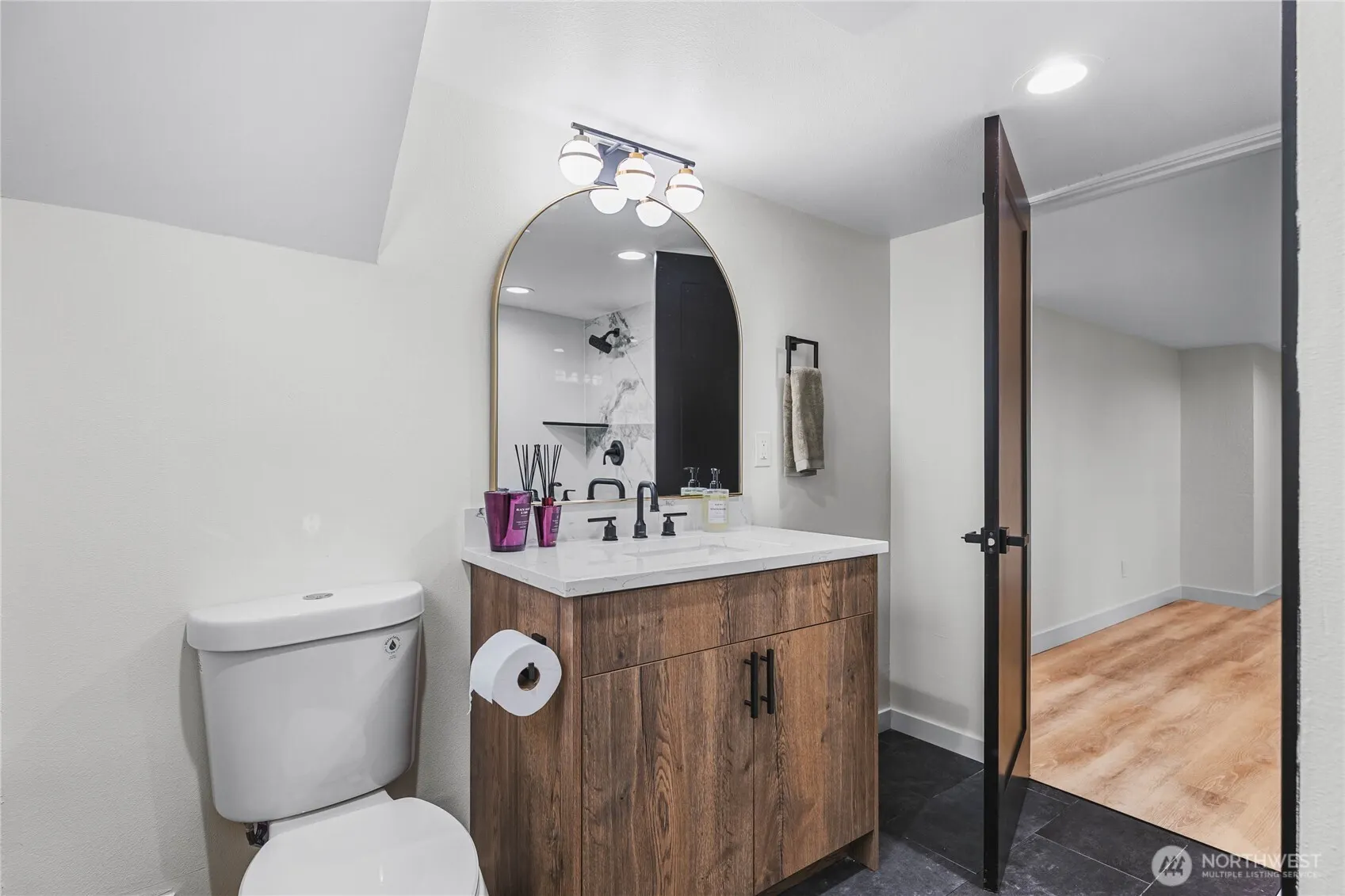 1121 E Guiberson Street , Kent, WA 98030