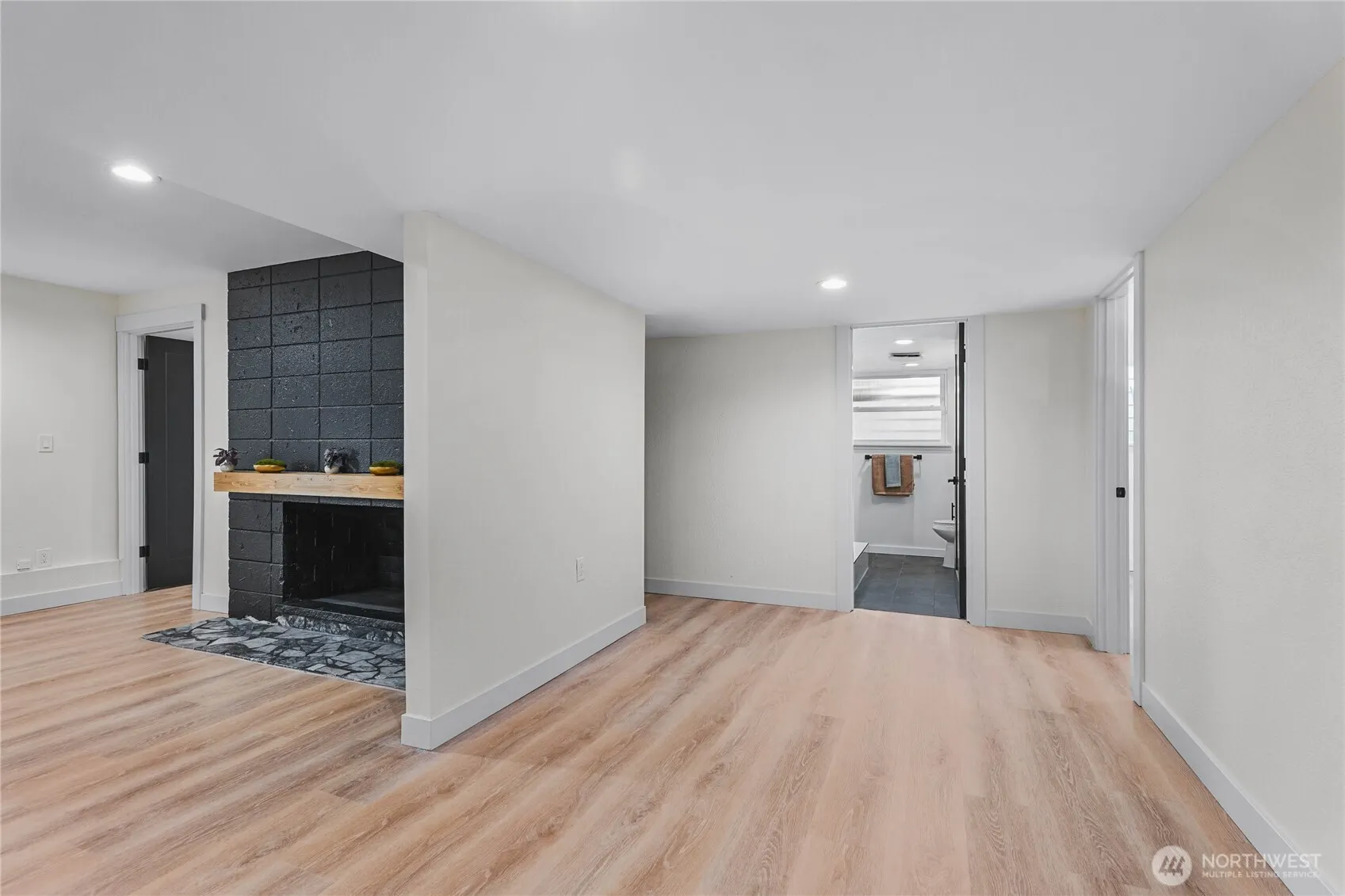 1121 E Guiberson Street , Kent, WA 98030