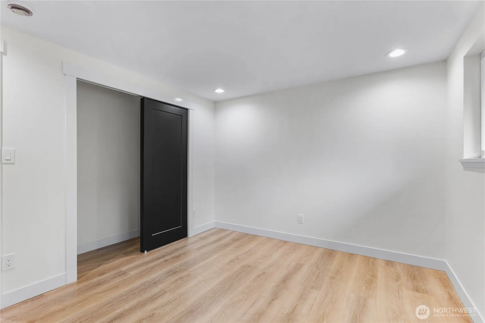 1121 E Guiberson Street , Kent, WA 98030