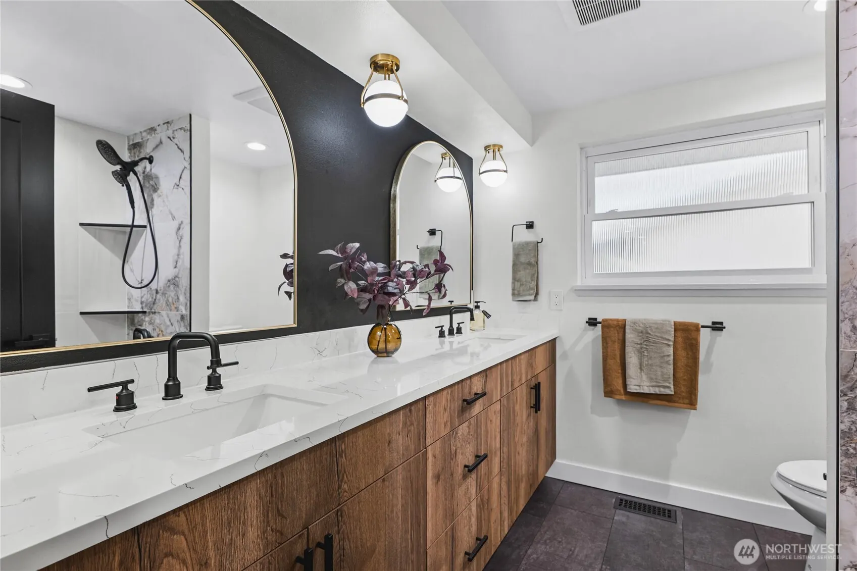 1121 E Guiberson Street , Kent, WA 98030