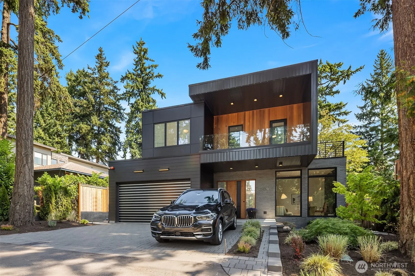 3138 108th Avenue SE, Bellevue, WA 98004