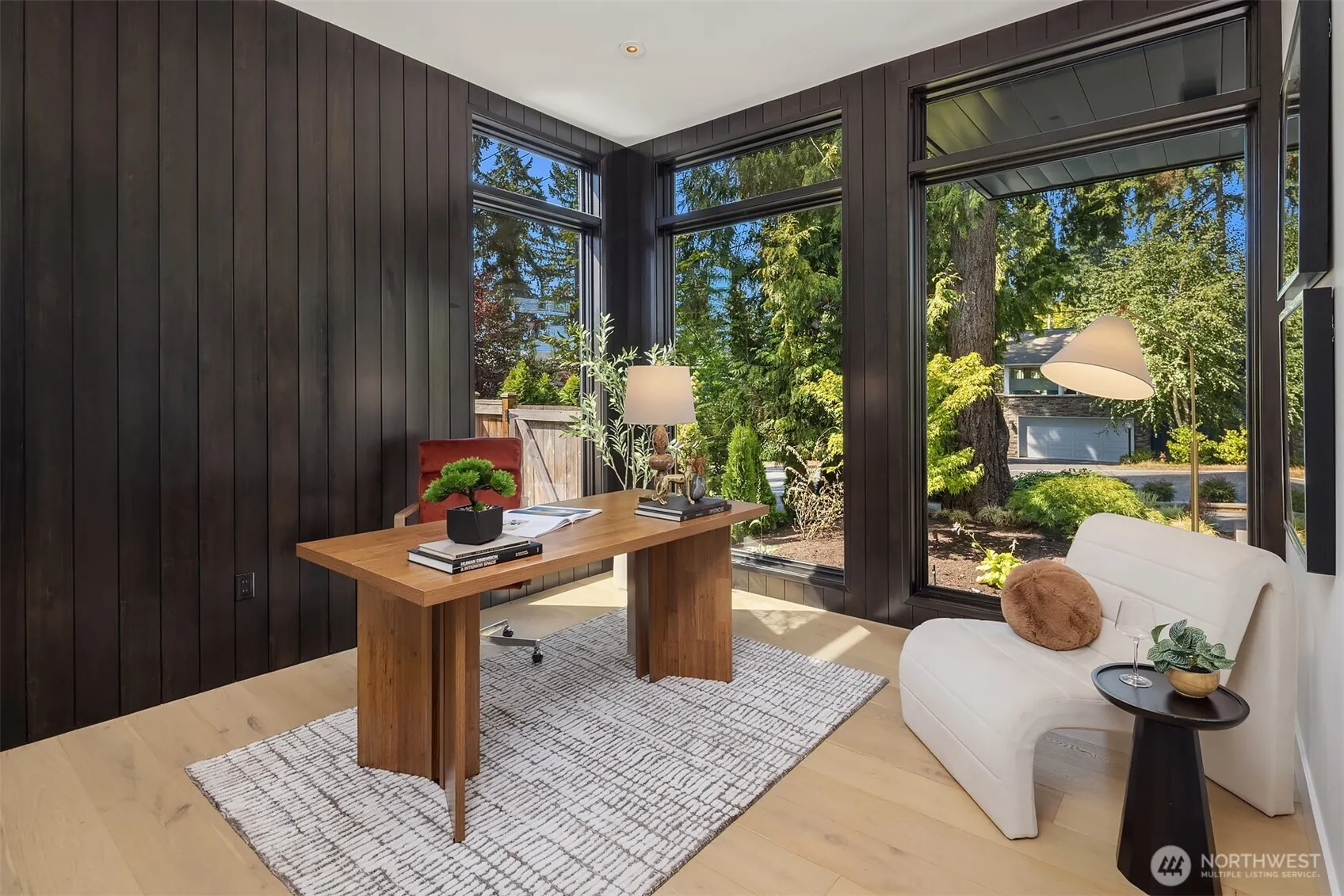 3138 108th Avenue SE, Bellevue, WA 98004