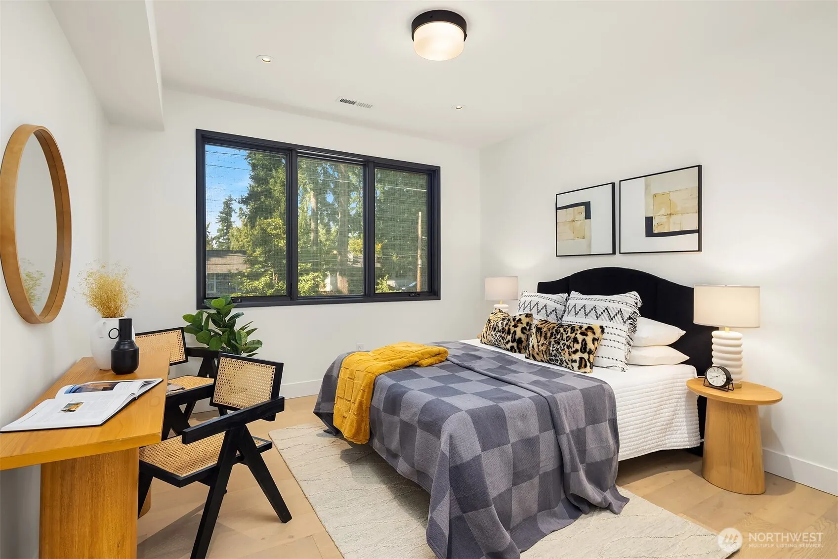 3138 108th Avenue SE, Bellevue, WA 98004