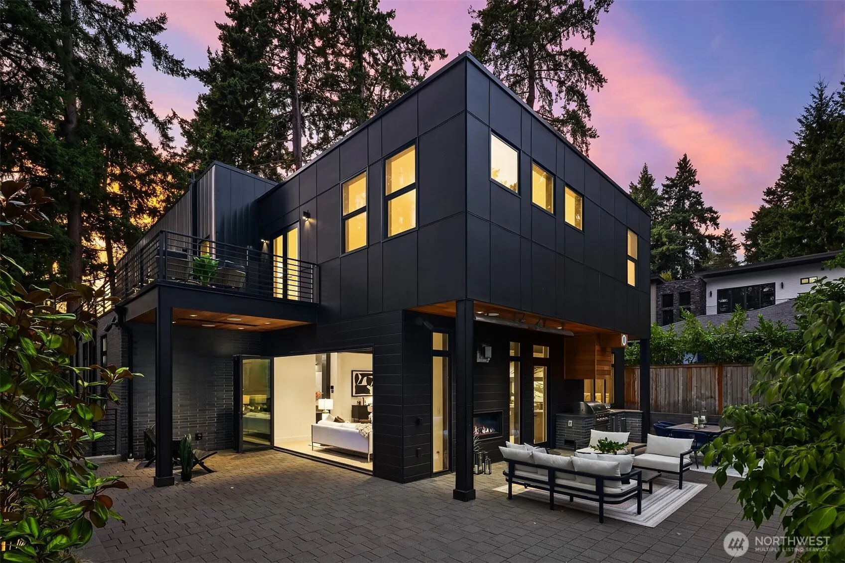 3138 108th Avenue SE, Bellevue, WA 98004