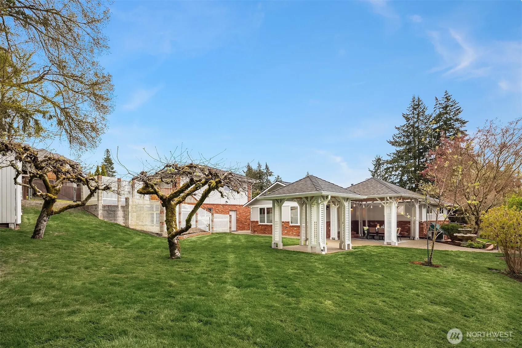 405 240th Street SW, Bothell, WA 98021