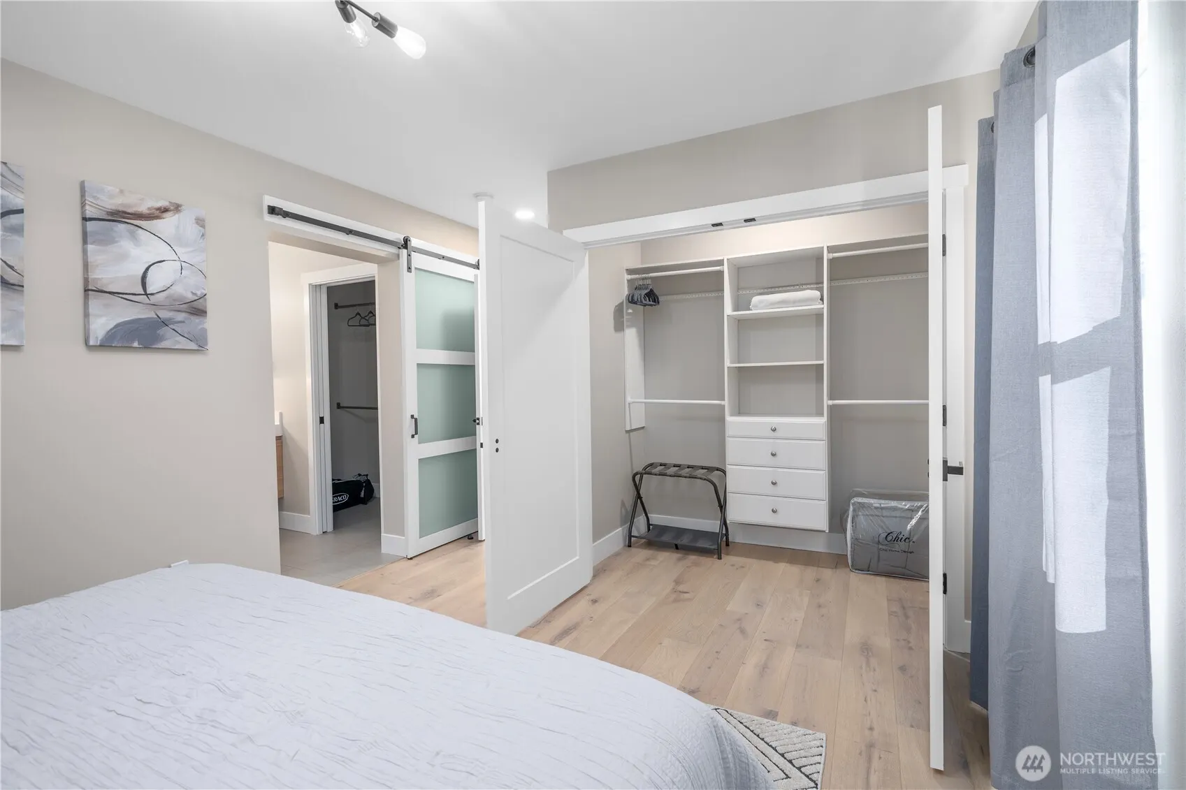 7901 16th Avenue SW, Seattle, WA 98106