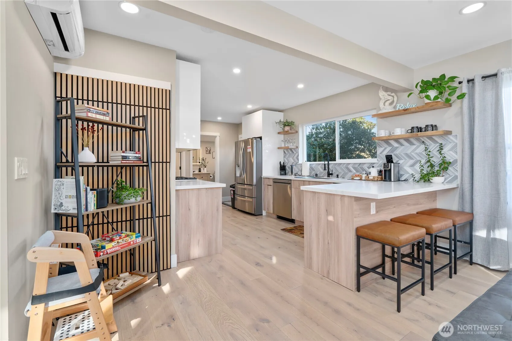 7901 16th Avenue SW, Seattle, WA 98106