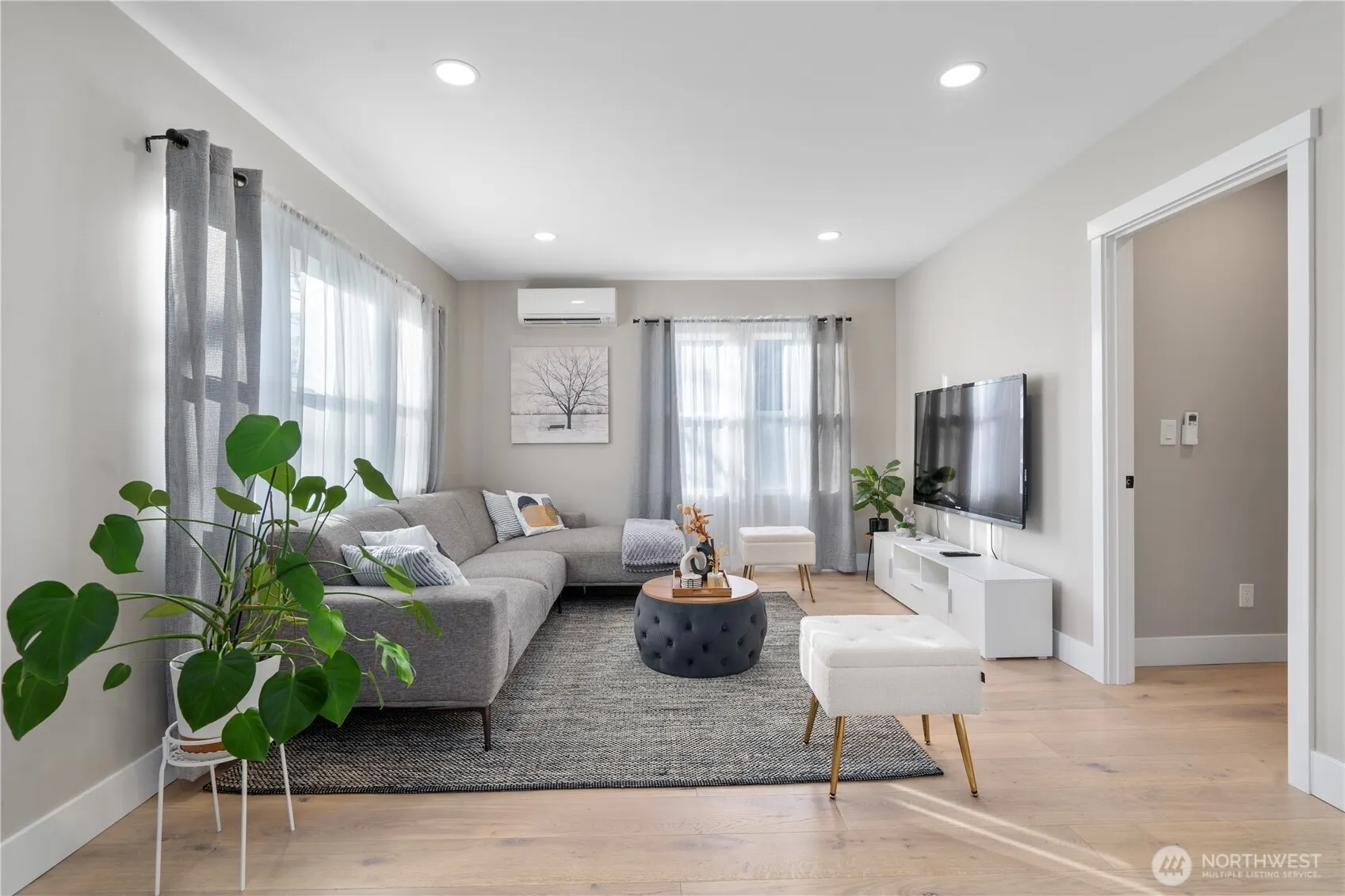 7901 16th Avenue SW, Seattle, WA 98106