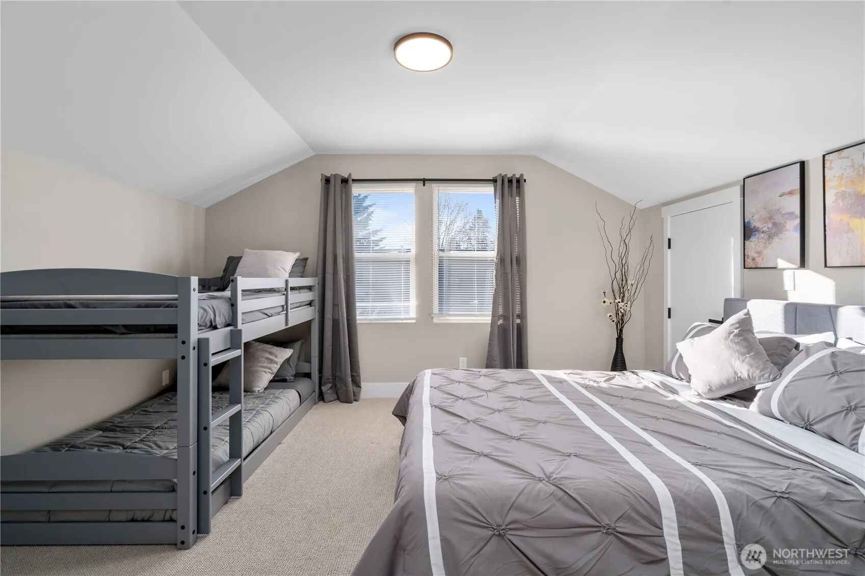 7901 16th Avenue SW, Seattle, WA 98106