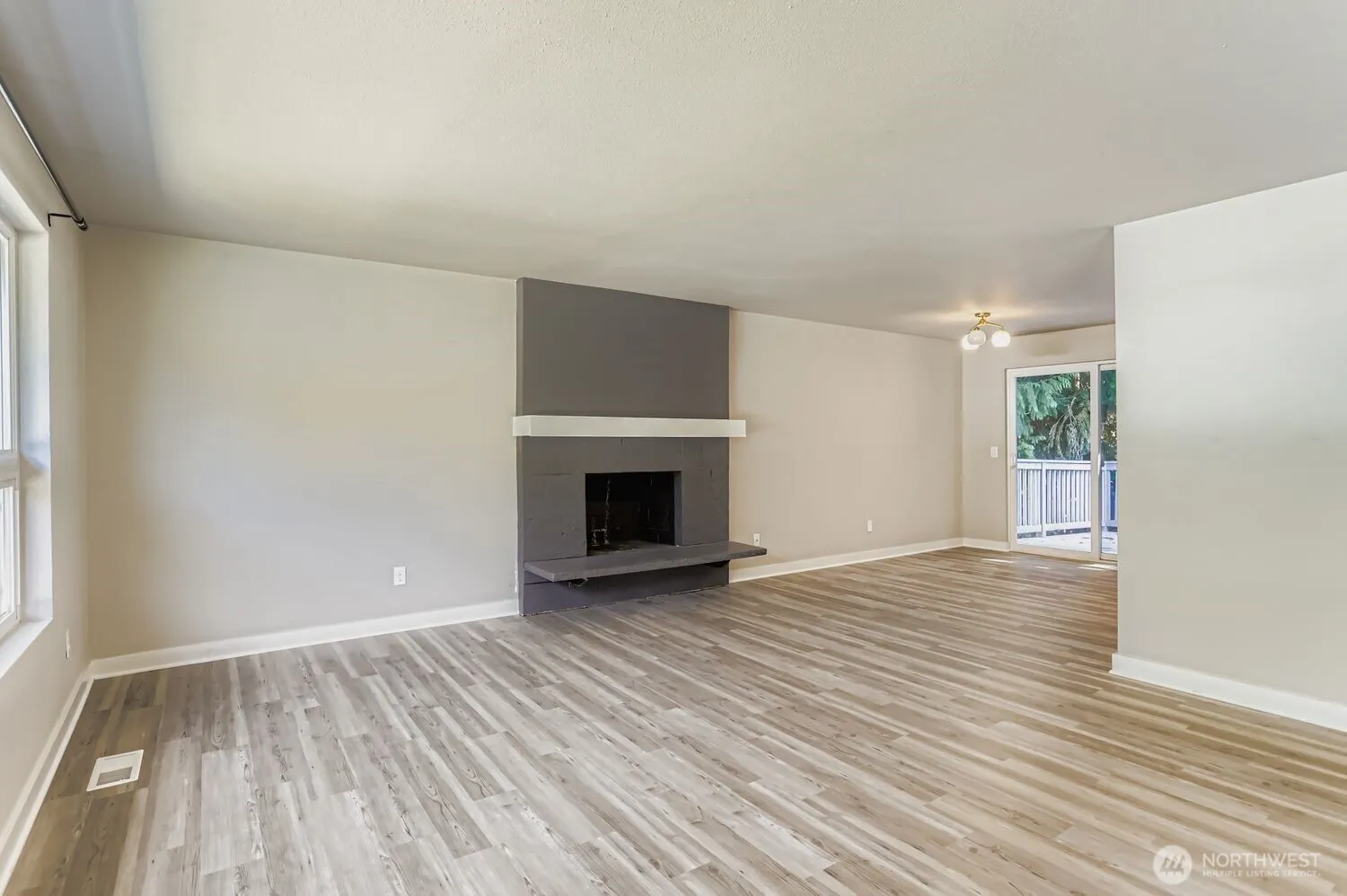 11345 NE 149th Street , Kirkland, WA 98034