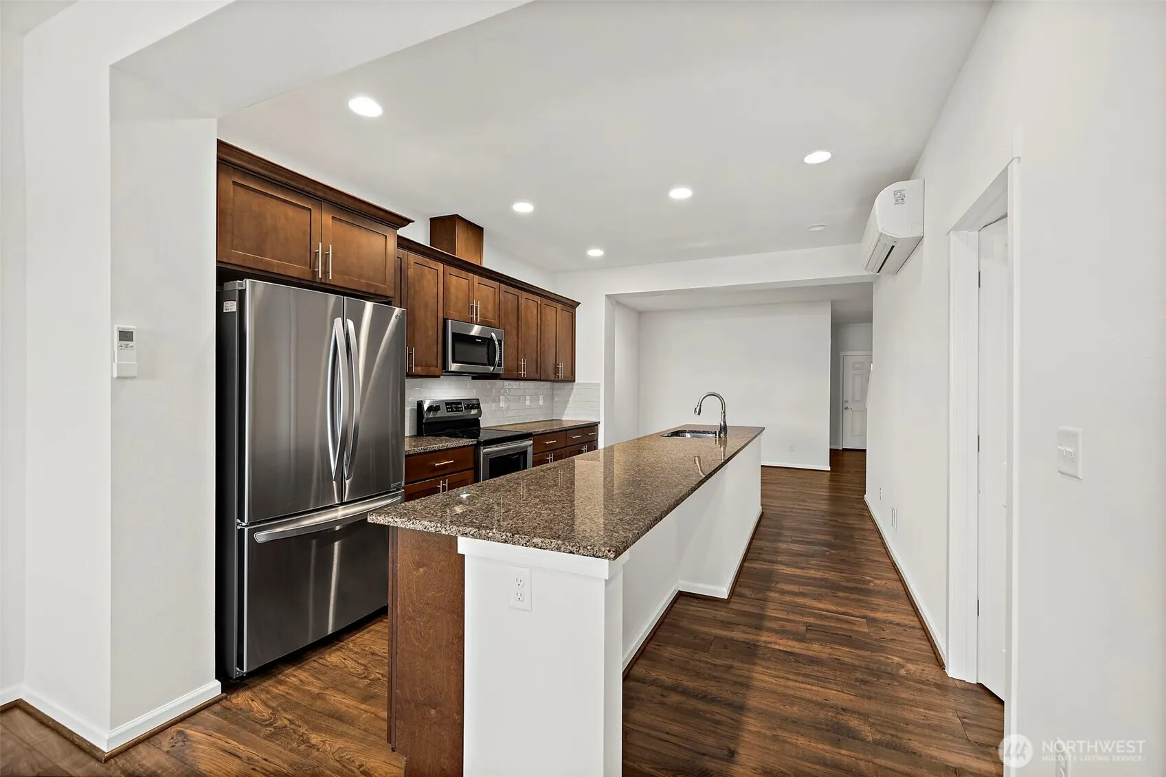 22328 88th Way S #A-105, Kent, WA 98031