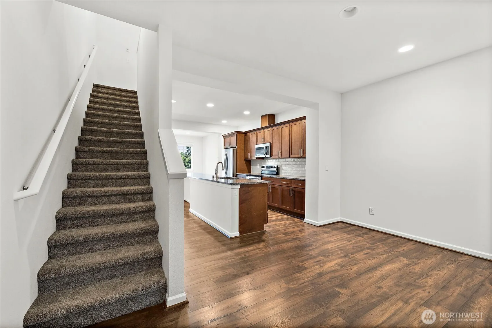 22328 88th Way S #A-105, Kent, WA 98031