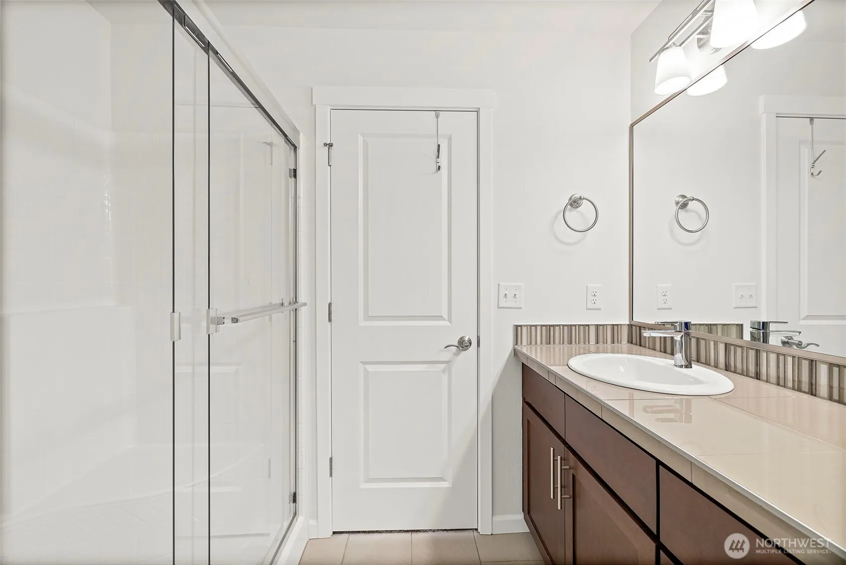 22328 88th Way S #A-105, Kent, WA 98031