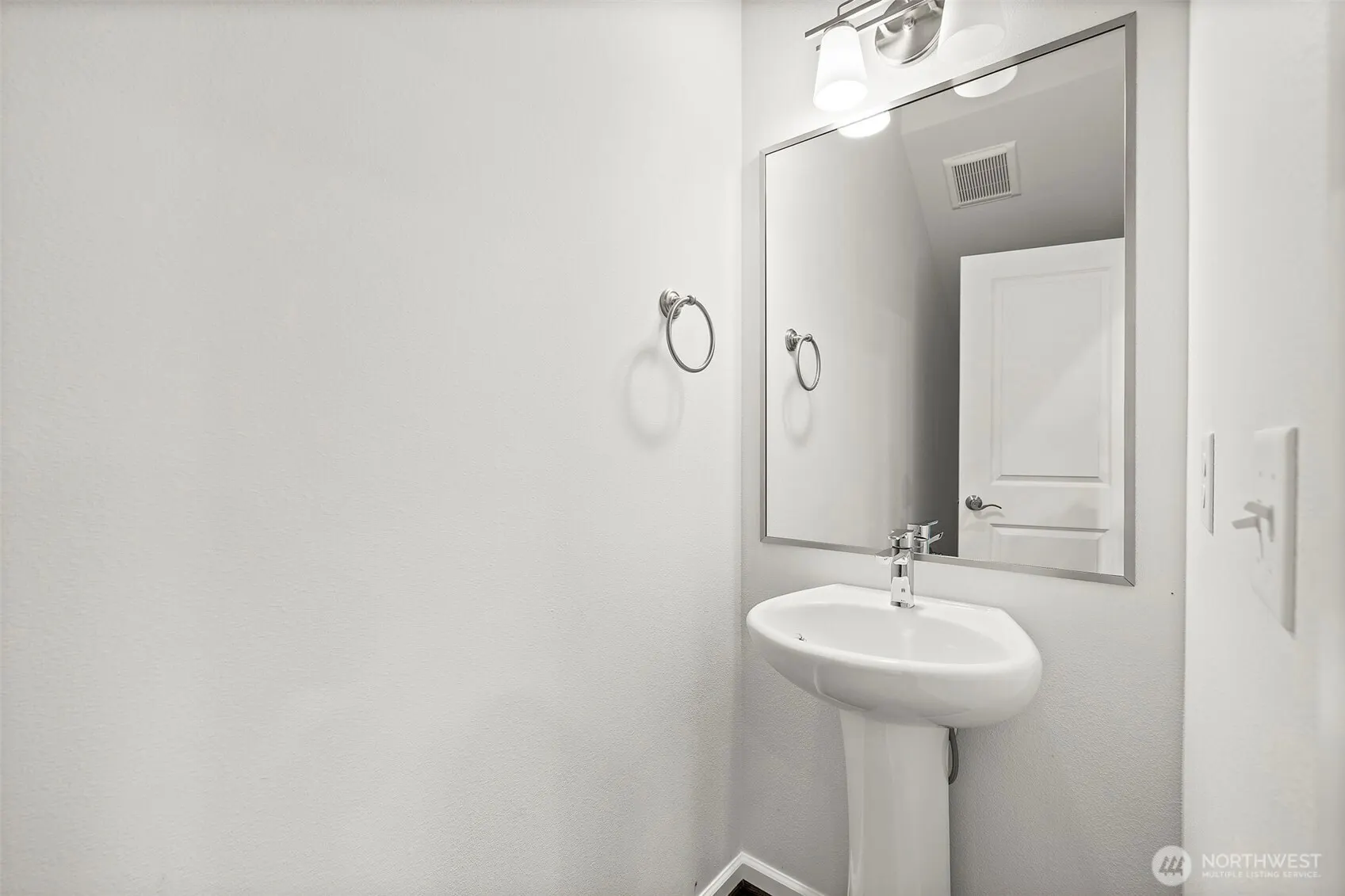 22328 88th Way S #A-105, Kent, WA 98031
