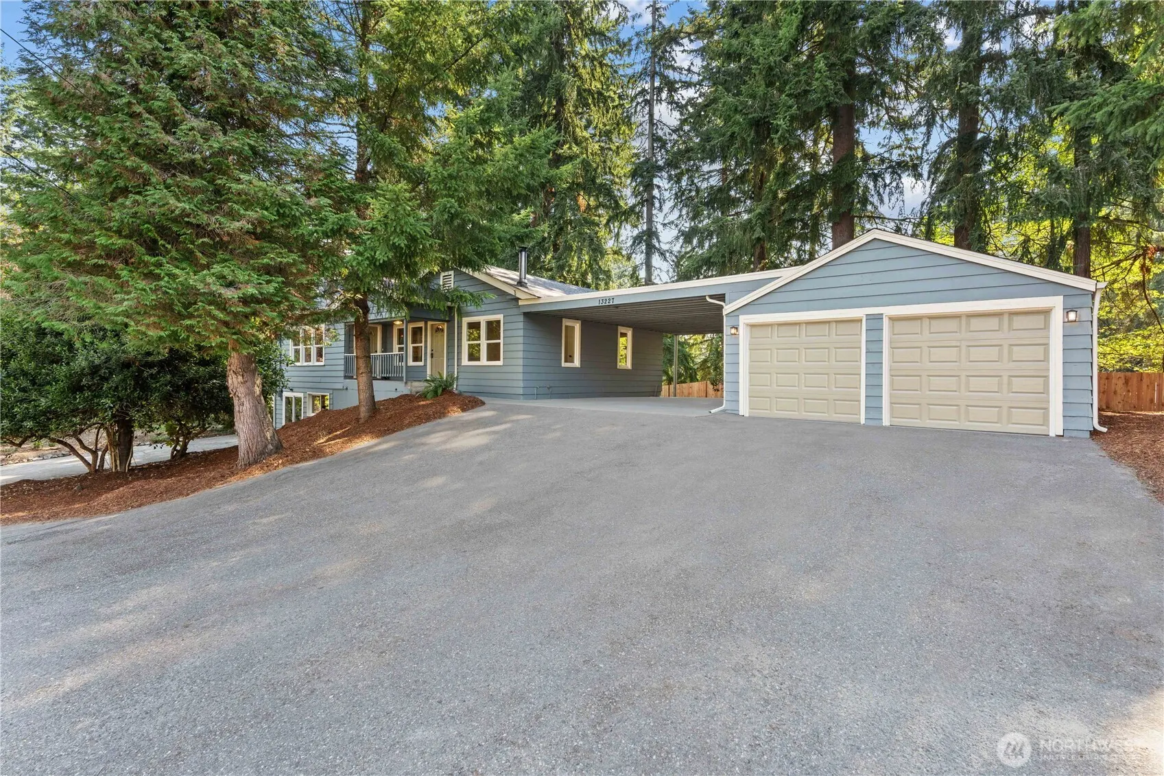 13227 SE 212th Place , Kent, WA 98042