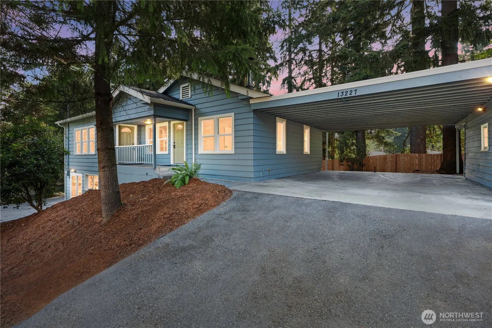 13227 SE 212th Place , Kent, WA 98042