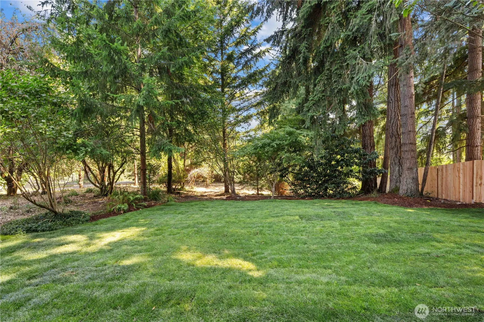 13227 SE 212th Place , Kent, WA 98042