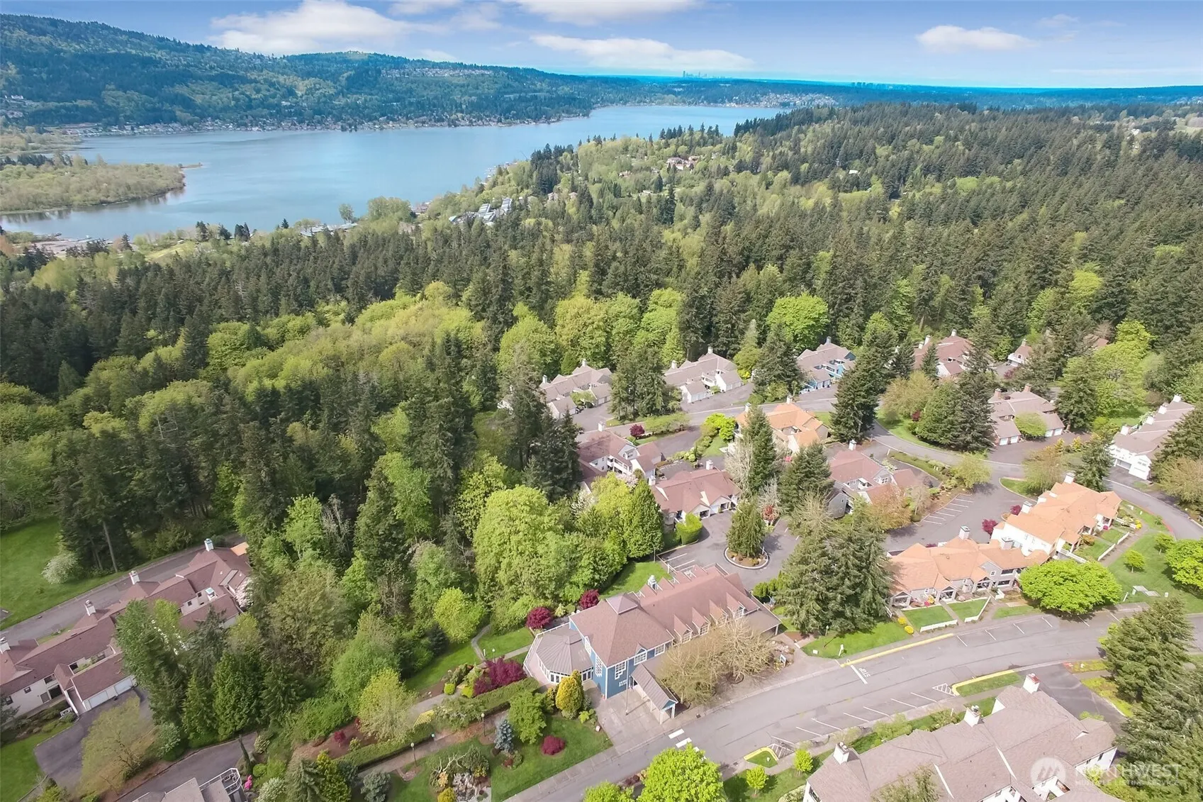 4106 221st Place SE #1072, Issaquah, WA 98029-7206