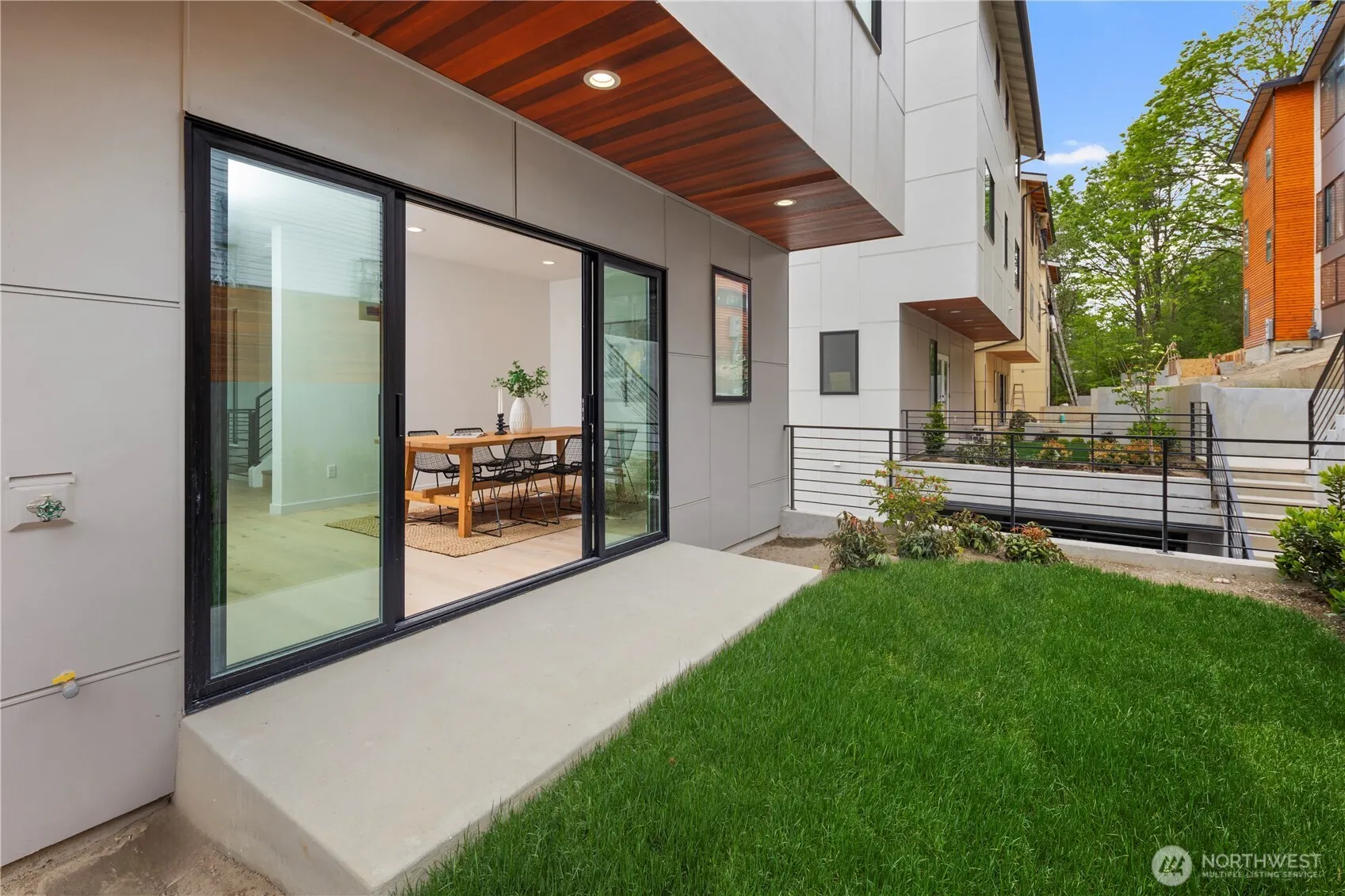 5252 23rd Avenue SW, Seattle, WA 98106