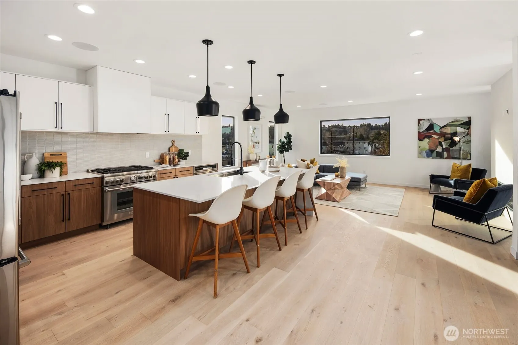 5252 23rd Avenue SW, Seattle, WA 98106
