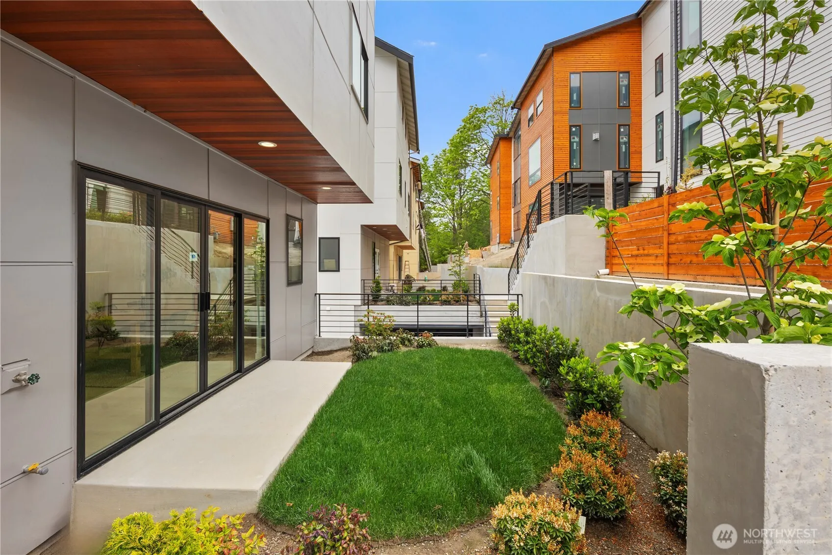 5252 23rd Avenue SW, Seattle, WA 98106
