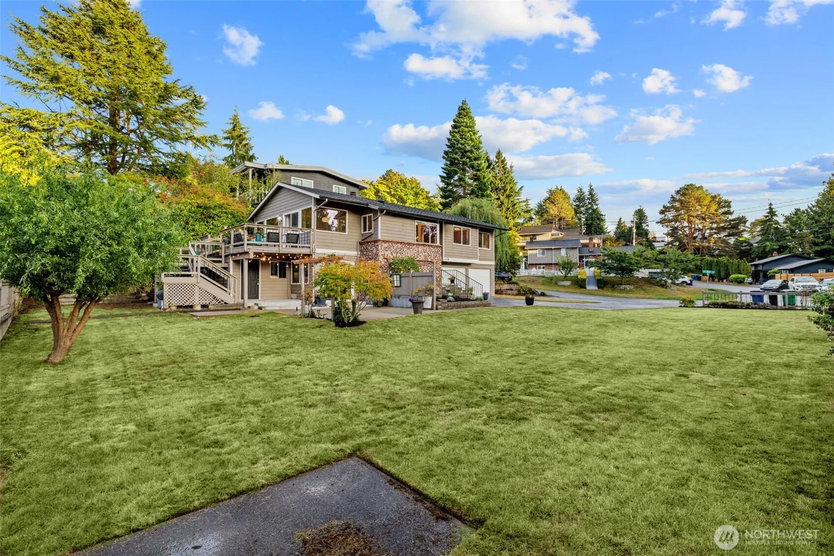 2738 NW 90th Street , Seattle, WA 98117