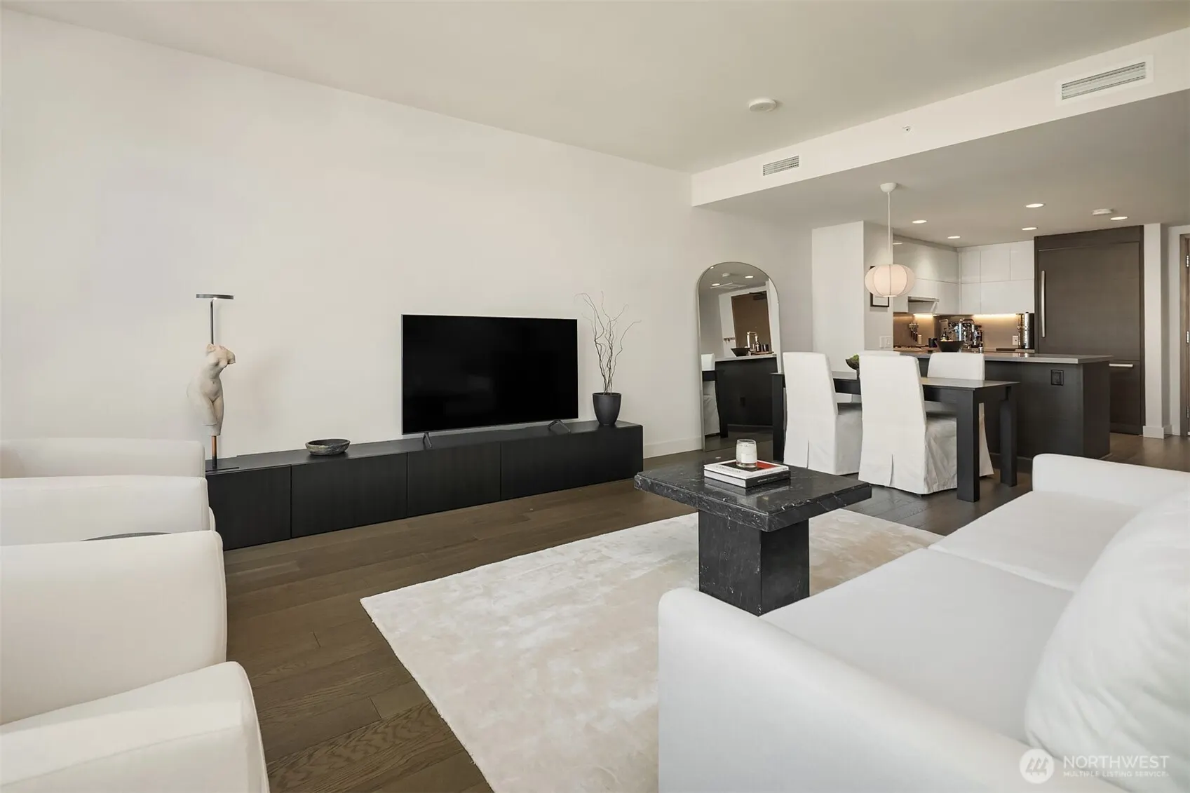 588 Bell Street #1804S, Seattle, WA 98121