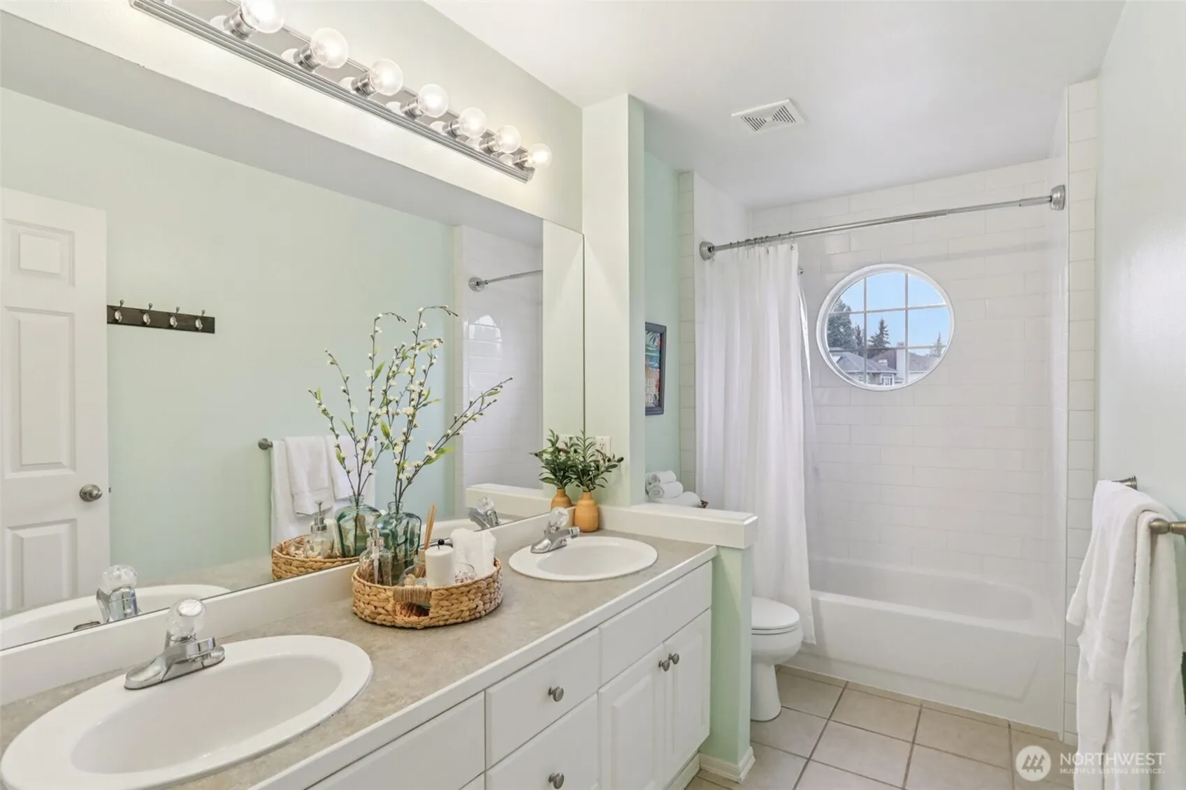 26703 SE 18th Street , Sammamish, WA 98075