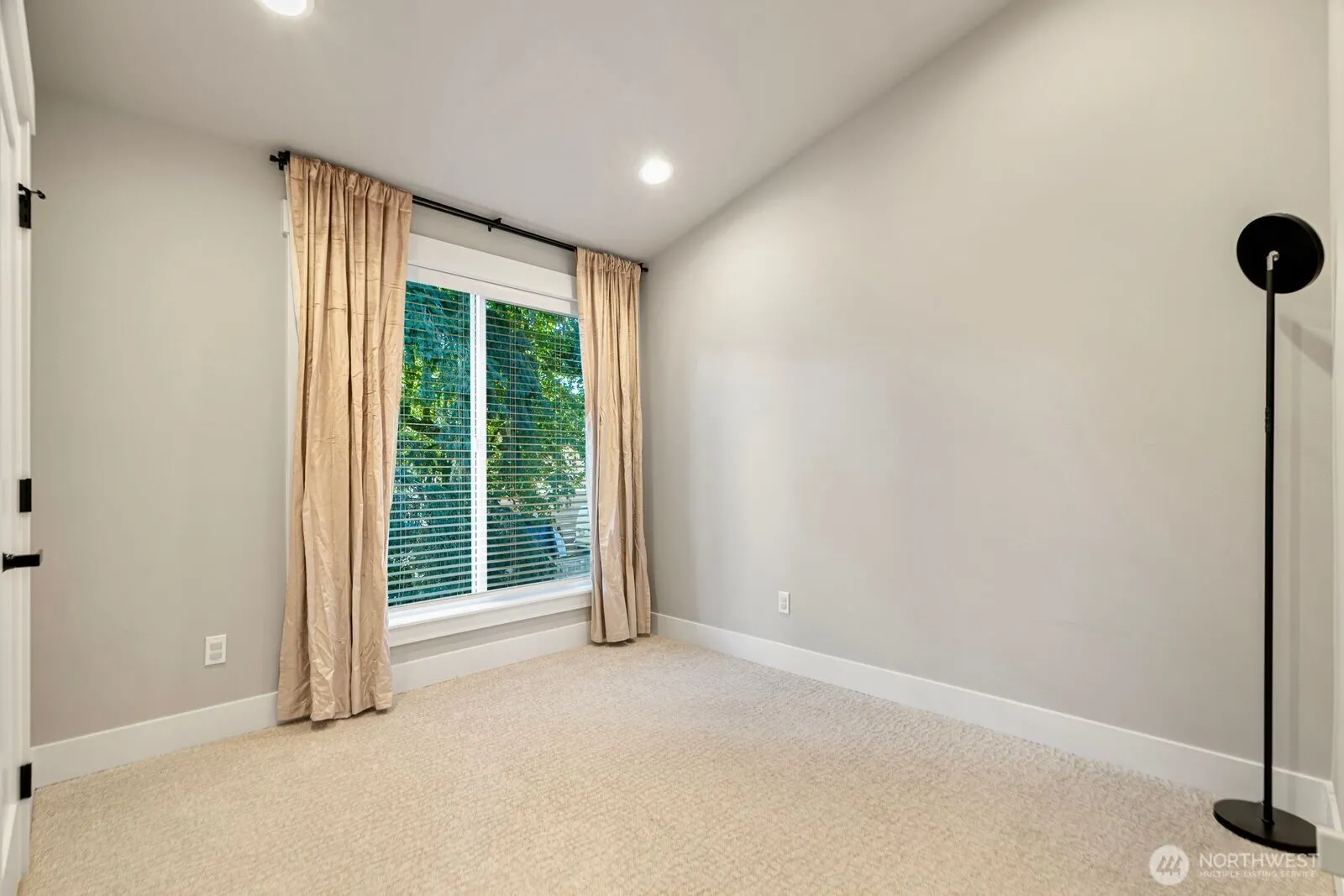 10931 NE 133rd Street , Kirkland, WA 98034