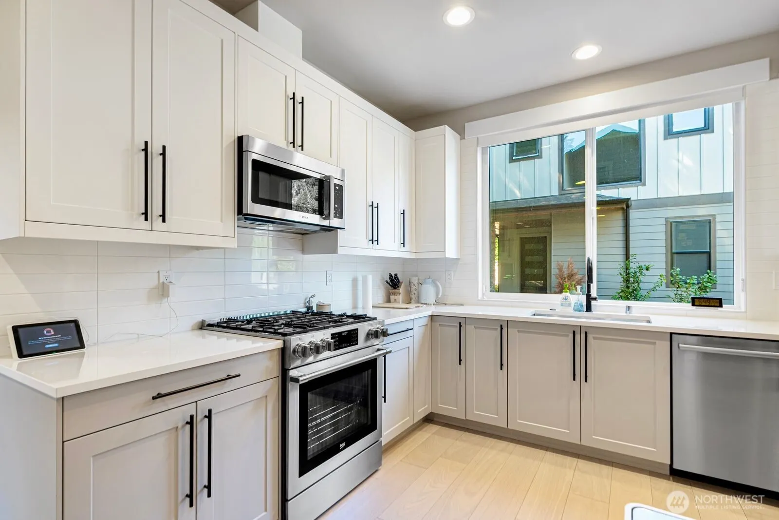 10931 NE 133rd Street , Kirkland, WA 98034