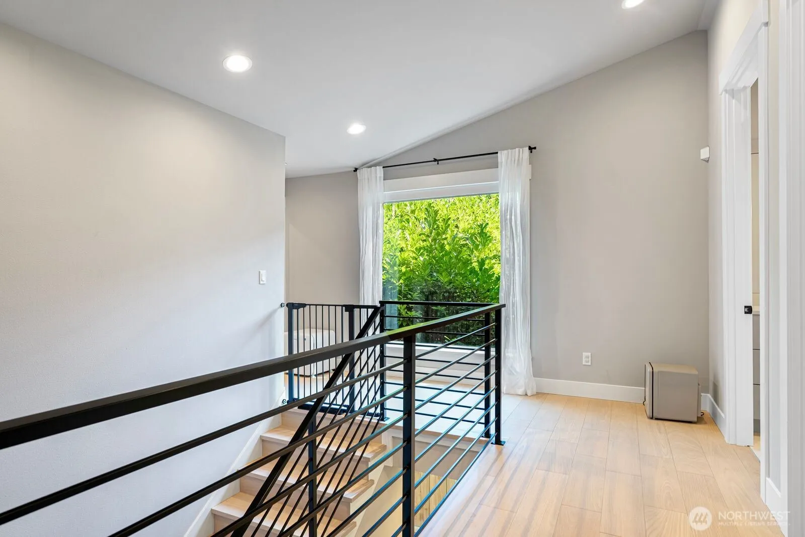 10931 NE 133rd Street , Kirkland, WA 98034