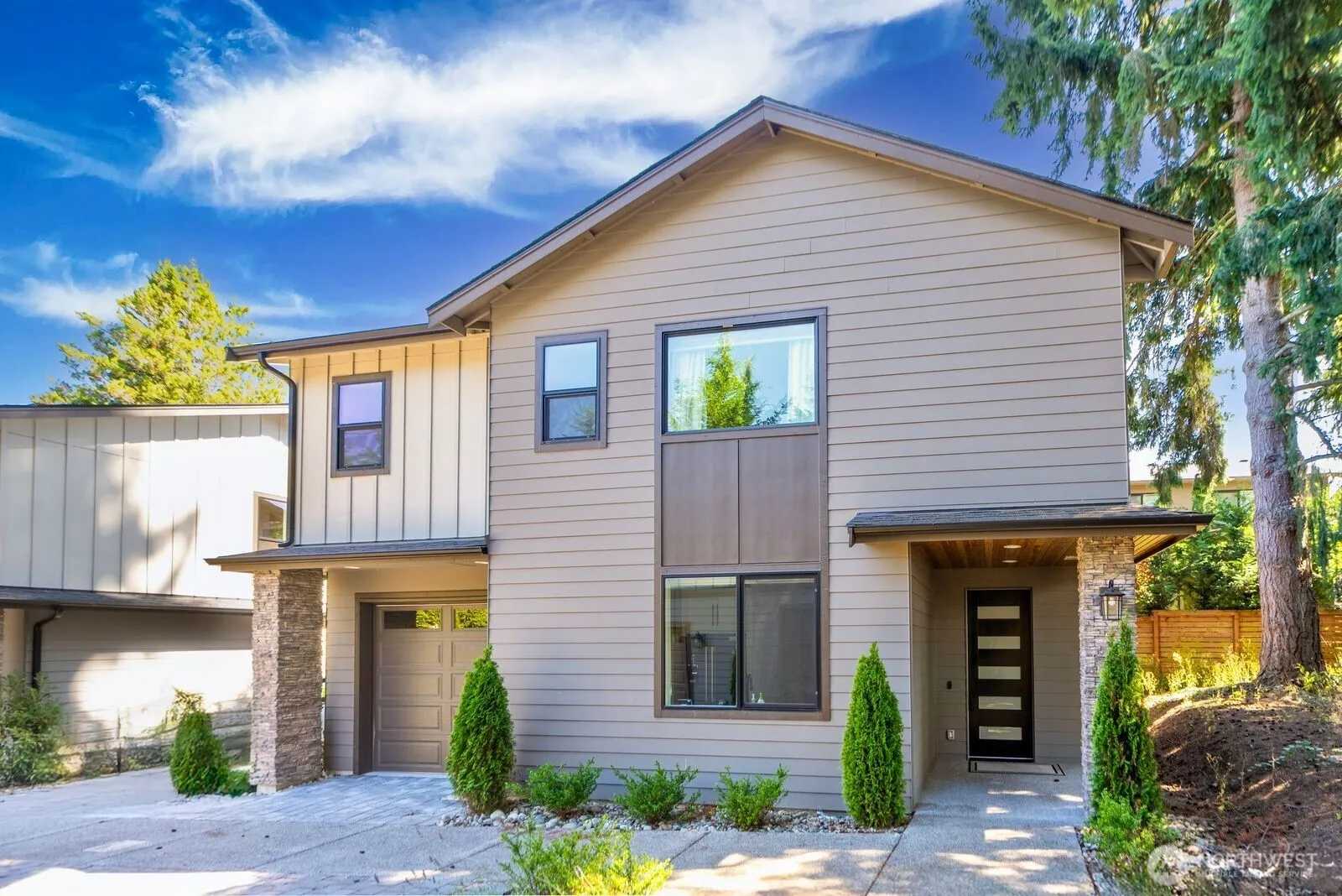 10931 NE 133rd Street , Kirkland, WA 98034