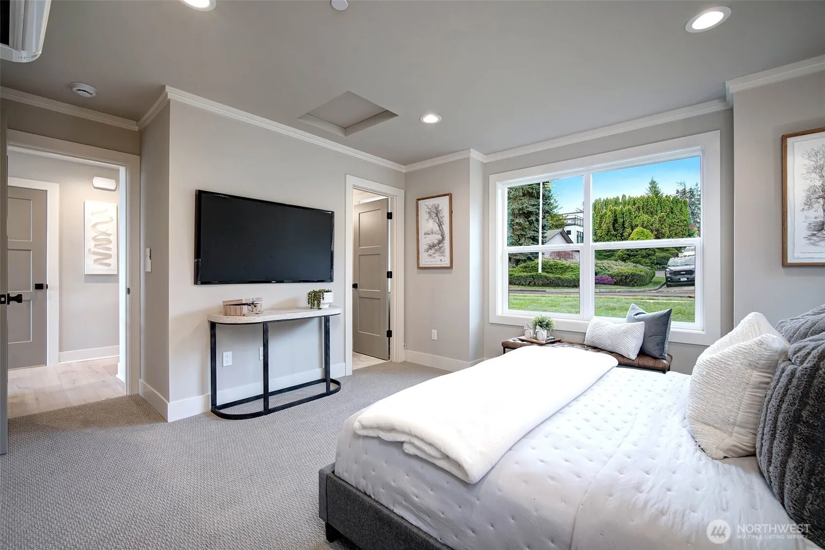 432 20th Ave , Kirkland, WA 98033