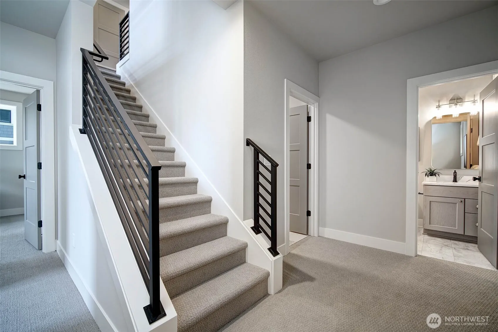 432 20th Ave , Kirkland, WA 98033