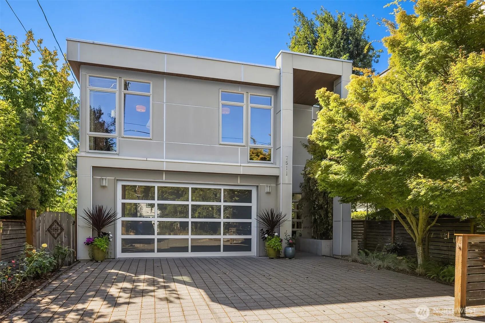 7511 3rd Avenue NW, Seattle, WA 98117